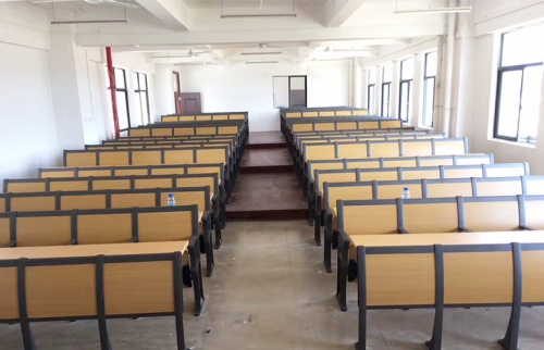 学校家具色多多污成人APP